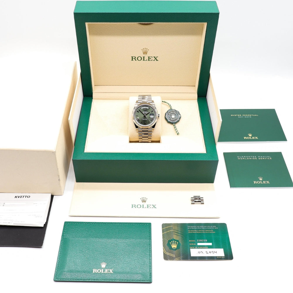 Rlx Day-Date 228239-0033 “Green Dial”